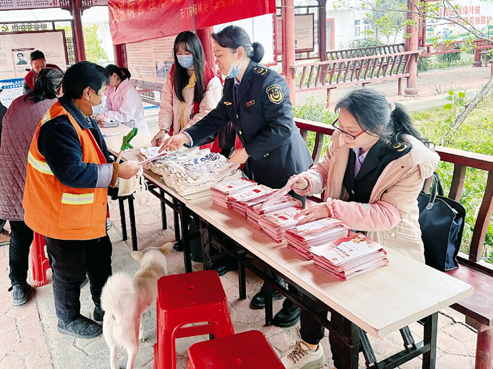 憲法宣傳進(jìn)社區(qū)